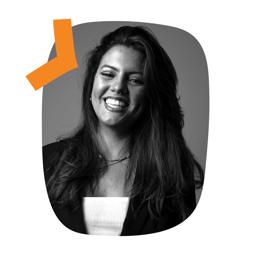 Our Team | Dr. Veronica Benavides - Bilingual Generation